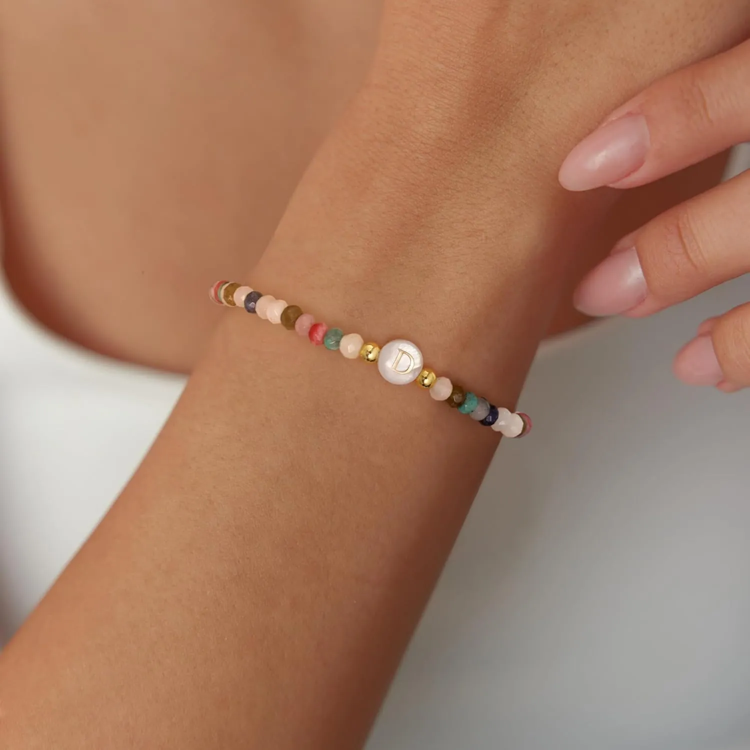 Crystal Beaded Bracelets for Girls Beaded Initial Bracelet Birthday Gift Colorful Beaded Stretch Bracelets for Women Dainty Letter Bracelet Friendship Bracelet Teen Girl Gifts