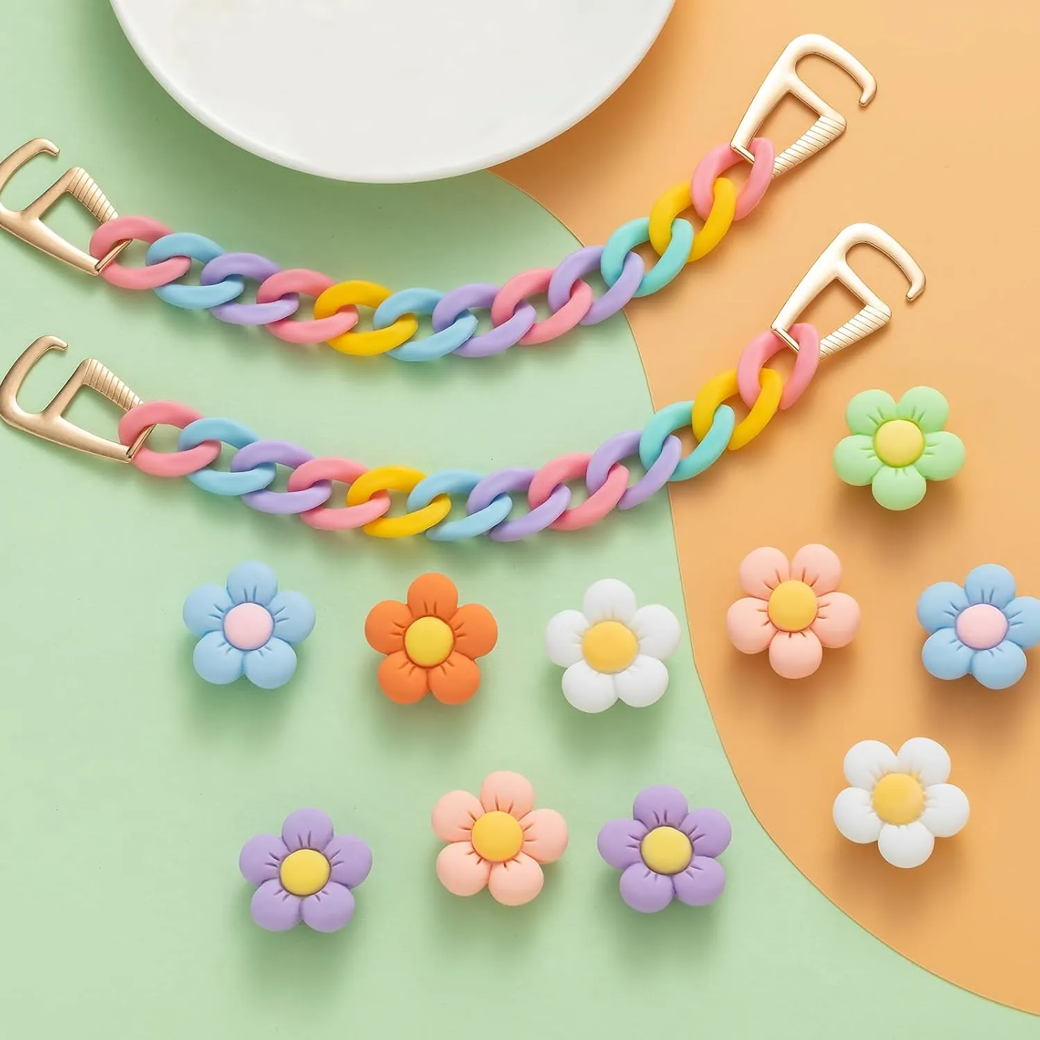 Flower Shoe Charms for Clog Sandals Bracelets Accessories Decoration, Summer Cute Daisy Shoes Charm for Adults Women Birthday Party Favor