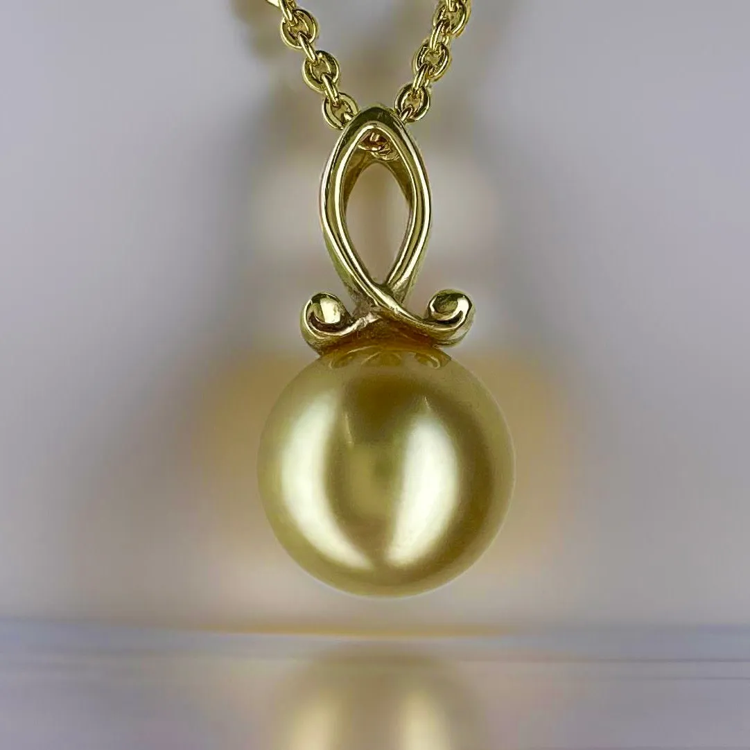 Golden South Sea Pearl Pendant