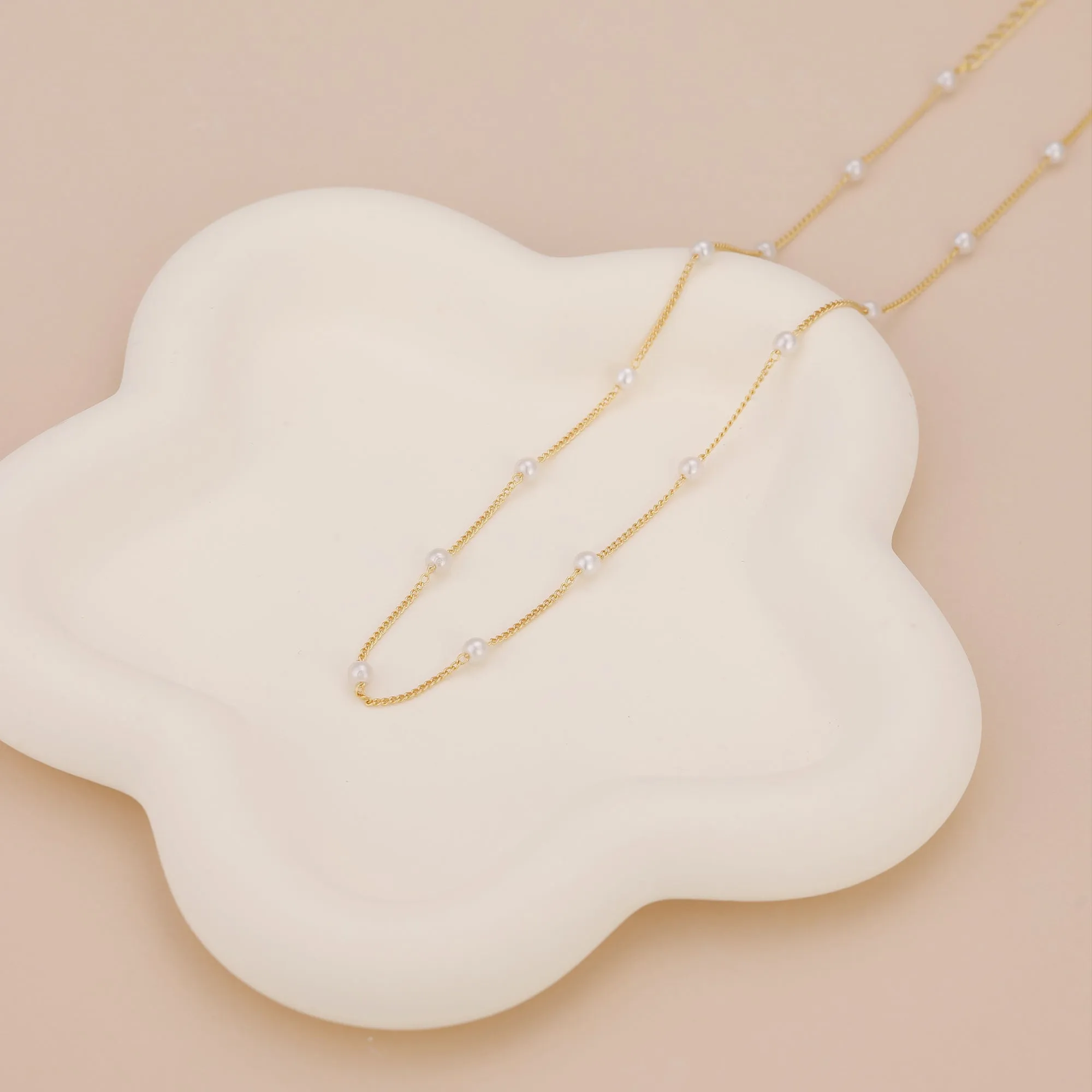 N009 satellite dainty gold Pearl Choker necklace