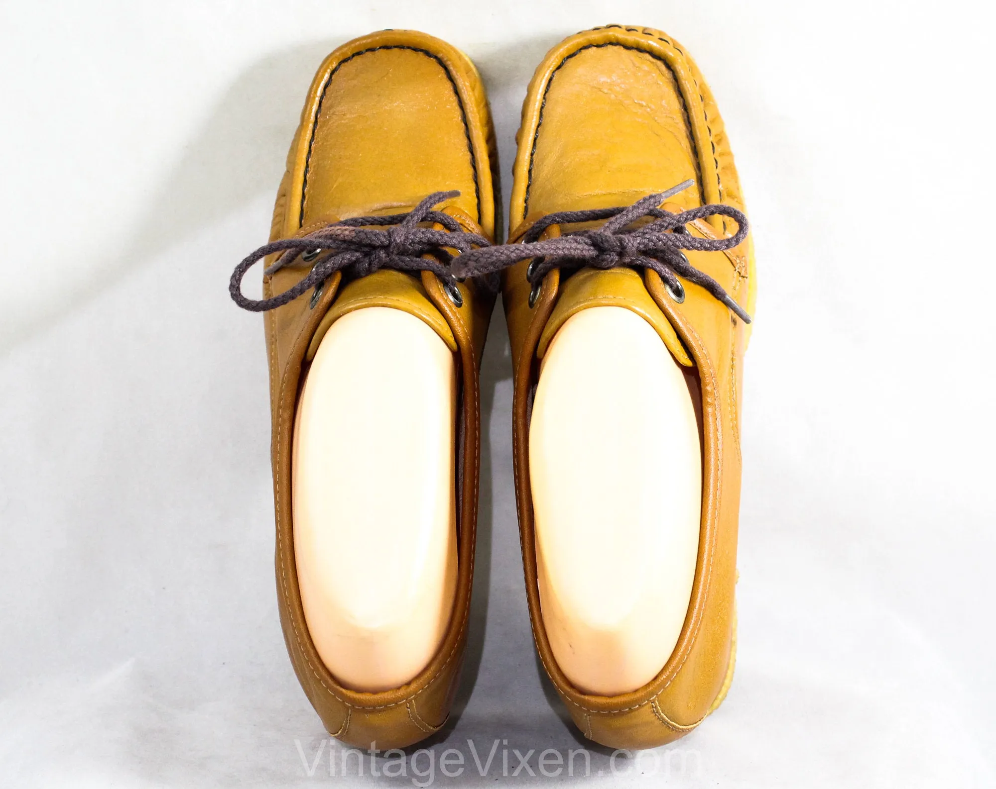 Size 7 1/2 Leather Shoes - Brown Sneaker Style 1960s Casual Shoes with Lace Up - Cute 60s Tan with Top Stitching & Lacing - 7.5 M Deadstock