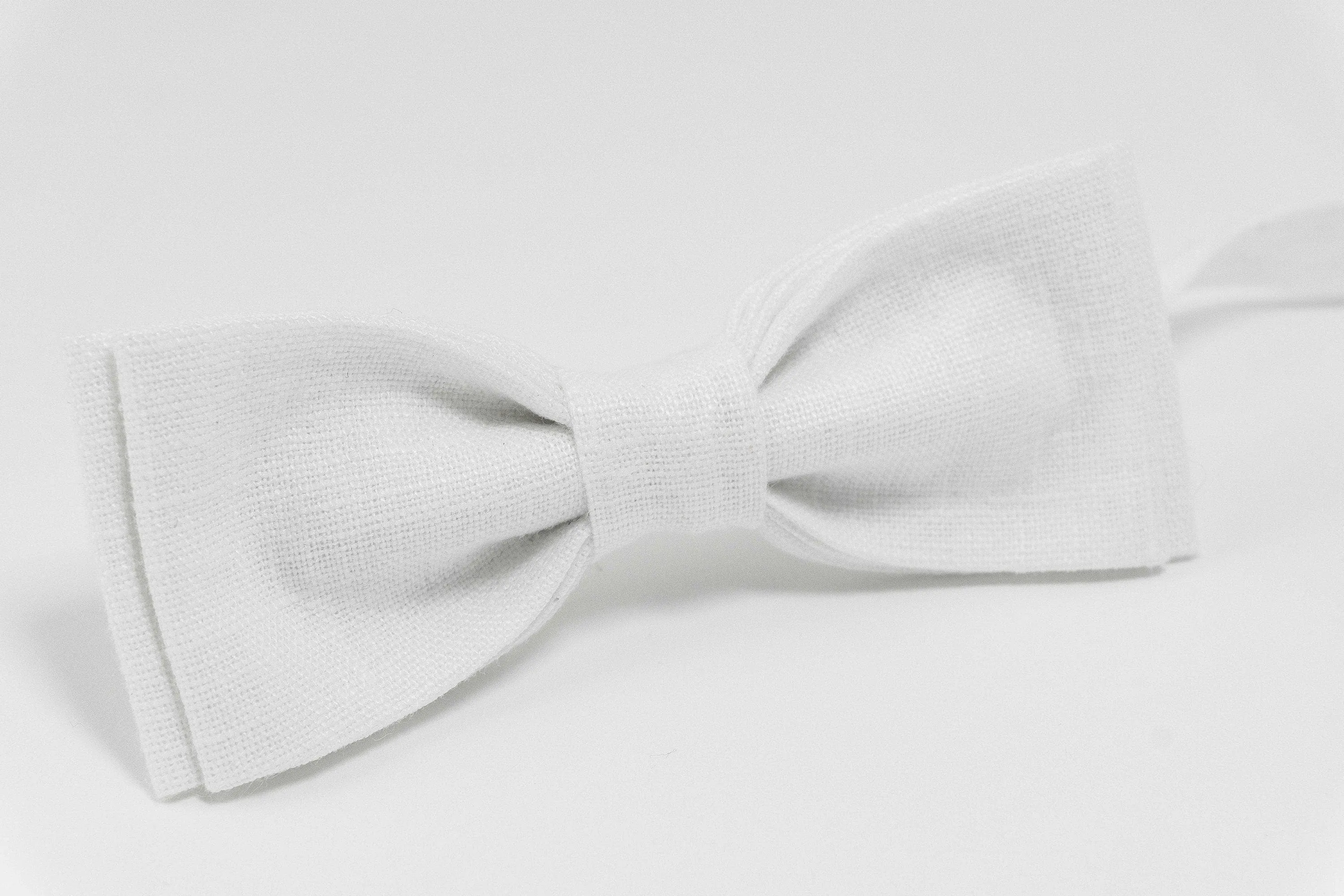White wedding bow ties for groomsmen | White baby bow tie